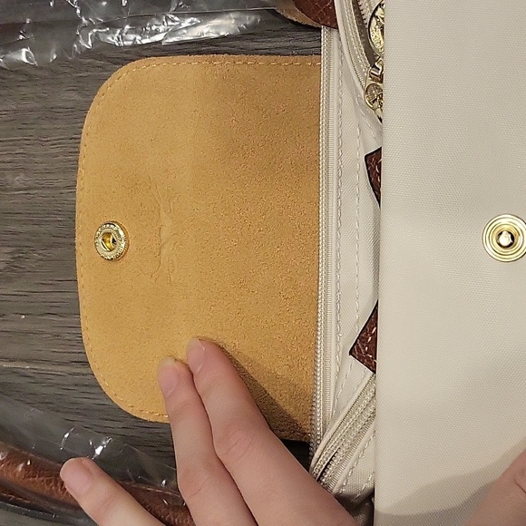 *SOLD* Longchamp Le Pliage Medium Bag - Picture 3 of 8